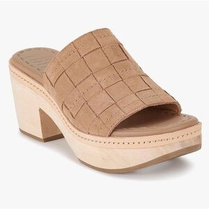 NWOT Frye Leather Platform Sandals Size 8